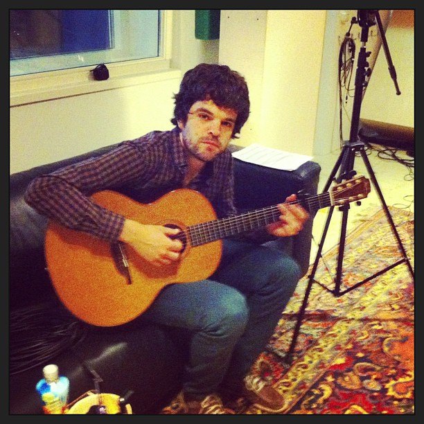 Akoestische gitaar, 21 juni 2013