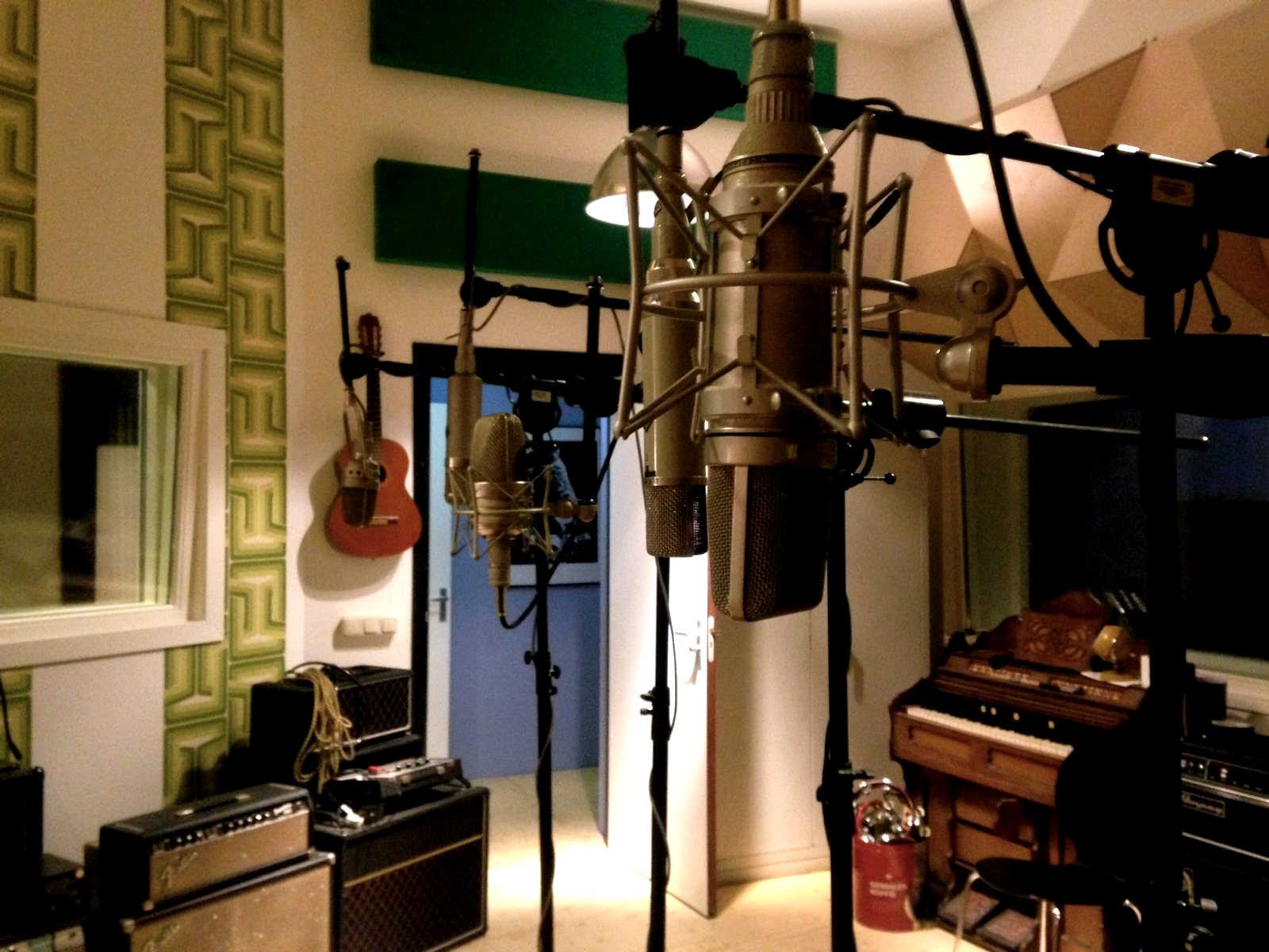 Mics to everyone's likes ;), 26 november 2015