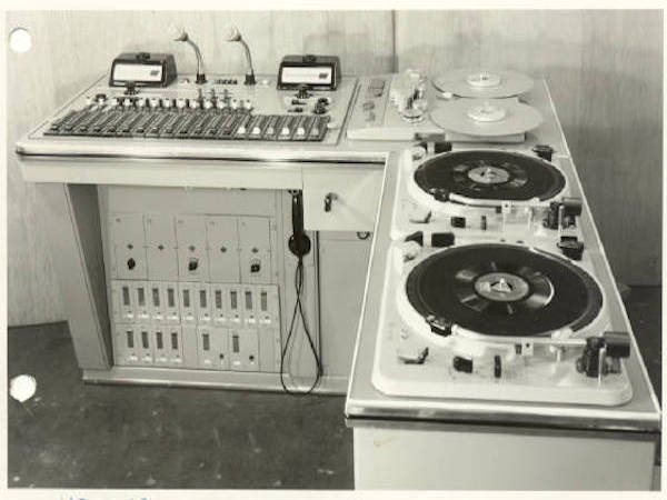 V72 (vintage tube preamps), 21 mei 2015