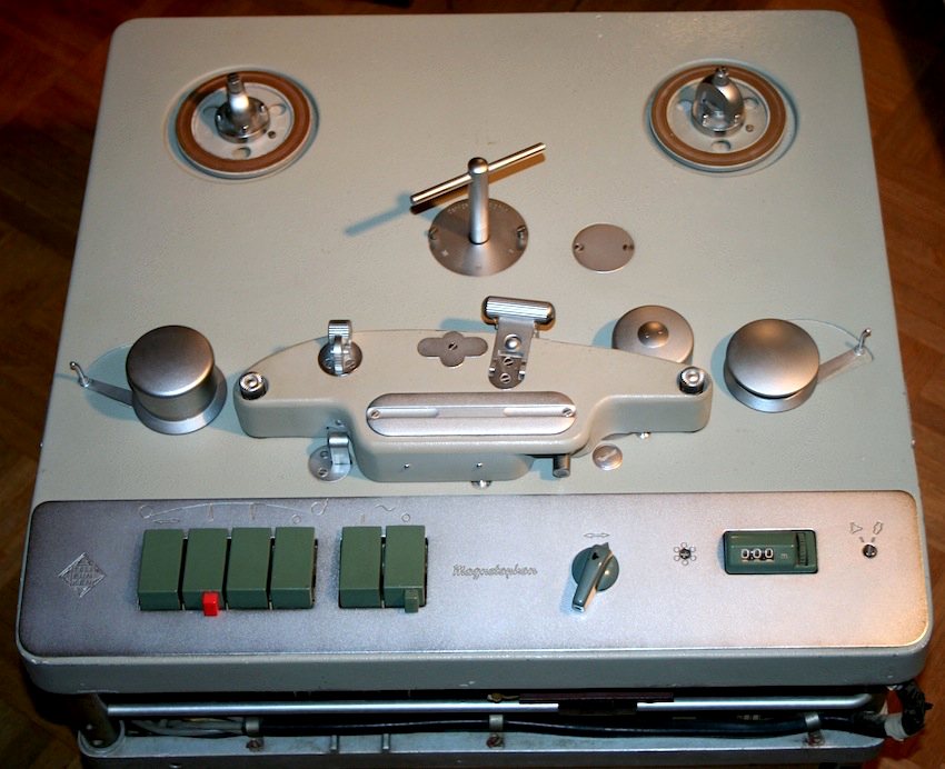 TELEFUNKEN M5 STEREO TAPE RECORDER, 24 maart 2015