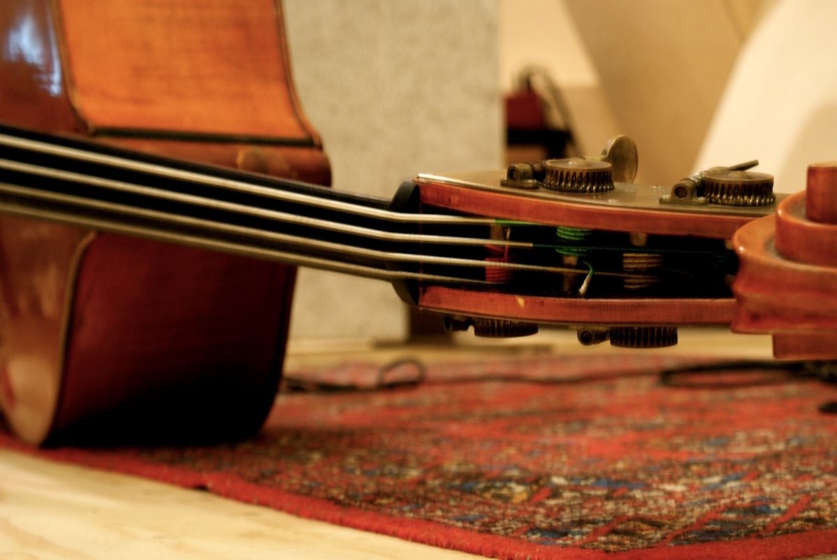 Tim Finoulst Trio (BE), 1 april 2016